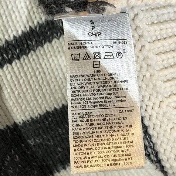 Gap Cardigan Sweater Womens Small Toggle Buttons Off White Gray Long Line Comfy - Picture 8 of 11